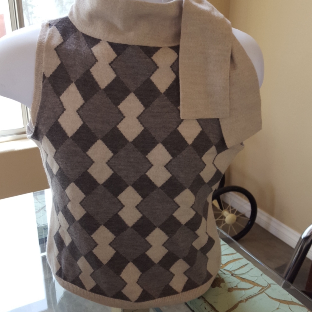 DKNY Ladies Sleeveless Top Size L